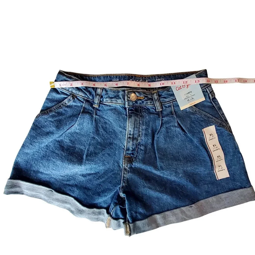Cat & Jack Sustainable Denim Shorts With Eco-Friendly Wash Methodology Size XL